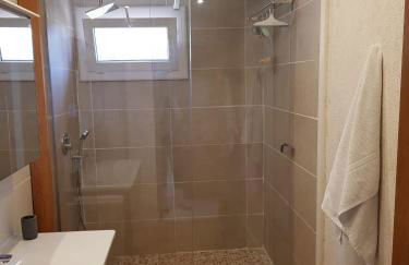 Villa mit großartigem Panoramablick auf das Meer und direkt am Pool - Foto 17