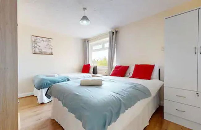 Captivating 2-bed Apartment in Stanford-le-hope - Foto 5