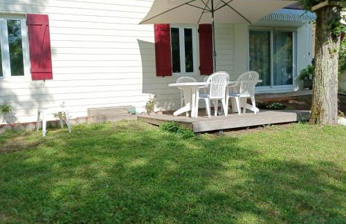 Maison en Berry avec jardin clos et terrasse - draps et ménage inclus - FR-1-591-408 - Foto 17