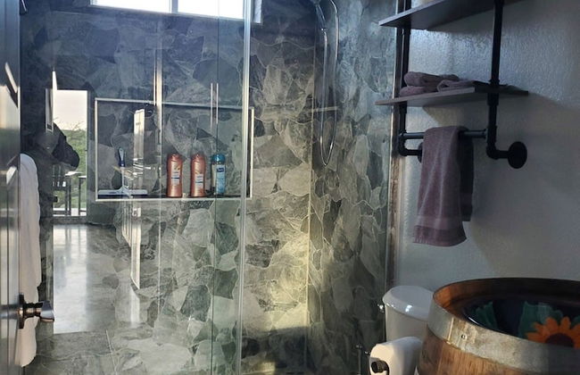 Waylon In The Hill Country - Hacienda Amor - Foto 5