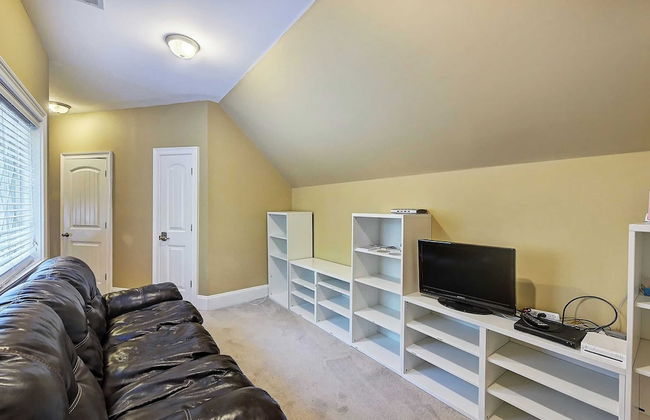 Family Lake House Retreat by Avantstay Sleeps 28 - Foto 31