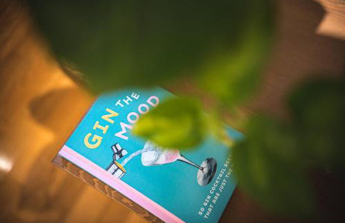 Sleep, Eat, Repeat and Park Your Car in City Center - Foto 12