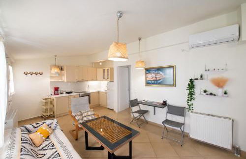 Nadia's Place - Photo 12