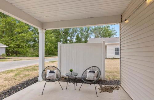 Modern 8BR 8BA Condo w Garage and Patio - Foto 12