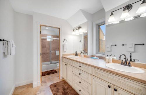 Fun with Family! Mtn-View Gem with Deck in Driggs - Foto 28