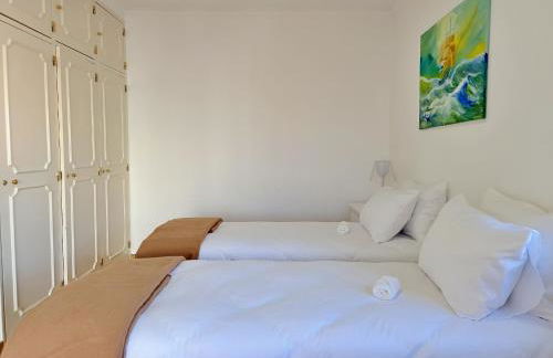 MBird Rosário Family House with Private Jacuzzi - Foto 56