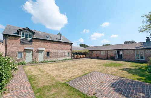 Shires Barn Farmhouse - Westbourne - Photo 22