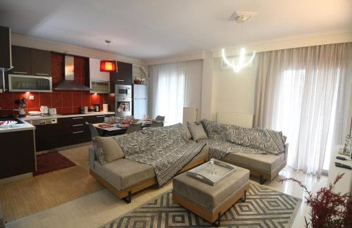 Double A Luxury Apartment - Photo 27