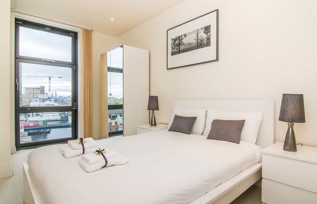 Canary Wharf - Corporate River View Apartments - Photo 43