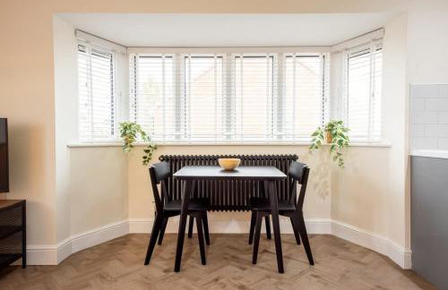 8 The Royal Serviced Apartments ,Harwich, One Bed Parking, Fast Wifi, Space Apartments - Foto 11