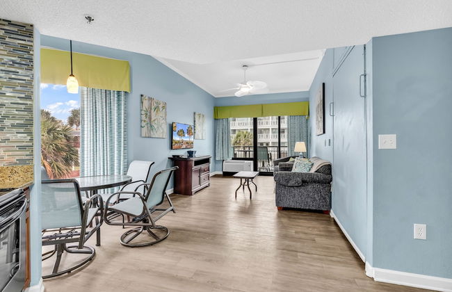 Ocean Front Condos at Patricia Grand - Foto 42