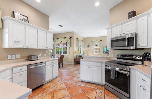 6 Bed, 2 Suites, Pool, Spa, Games Room #800 6 Bedroom Villa - Foto 53