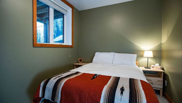 Stoke Cabin by Revelstoke Vacations - Foto 5, Habitación