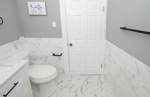 Modern 3BR, Pet-Friendly, WiFi, Washer & Dryer - Foto 23