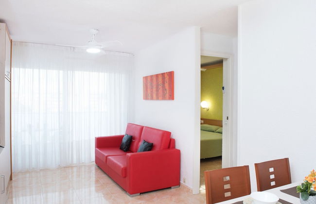 Apartment in Calafell Near the Beach - Photo 10