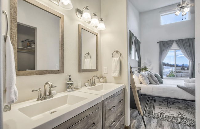 2BD Mtn Family Getaway w/ King Suite - Foto 17