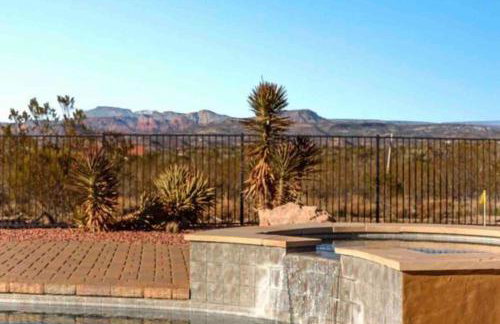 Stargazers Private Paradise with Pool and Hot Tub! - Foto 34