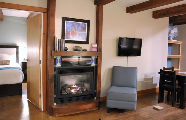 Ocean's Edge - Photo 8