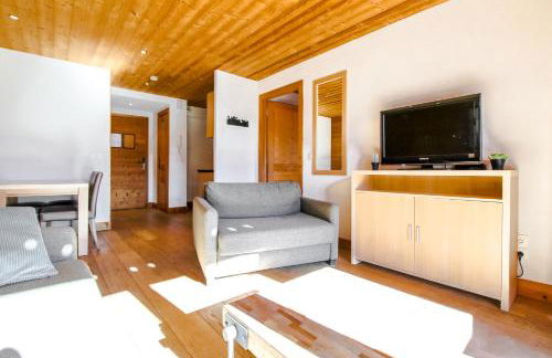 Vue panoramique sur les montagnes plein Sud - T2 Skis aux pieds, Piscine & Spa - Foto 35