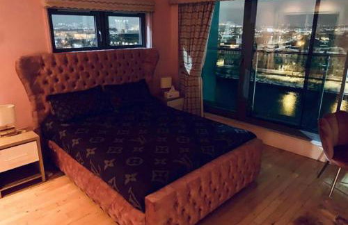 Designer Penthouse with Riverviews - G1 Glasgow City Centre, 3 Bedrooms, 2 Bathrooms, 1 Living room / Kitchen. Full Floor, Wrap Around Terrace, Panoramic Views, Off Central Station / Buchanan Street - Foto 15