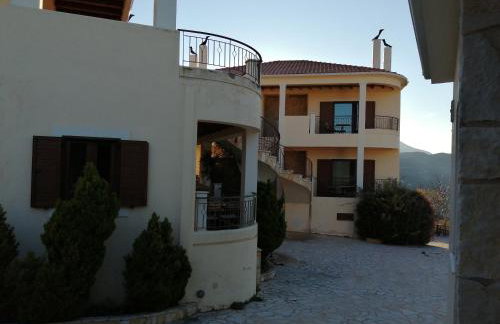 Kallisti Ξενώνας Διακοπτό-Καλάβρυτα - Foto 24