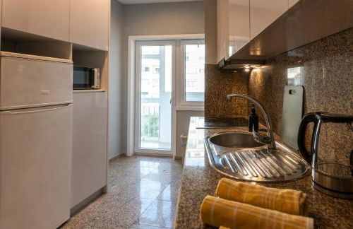 3BR Flat by Casa da Música, Central, Sleeps 6, E - Foto 28