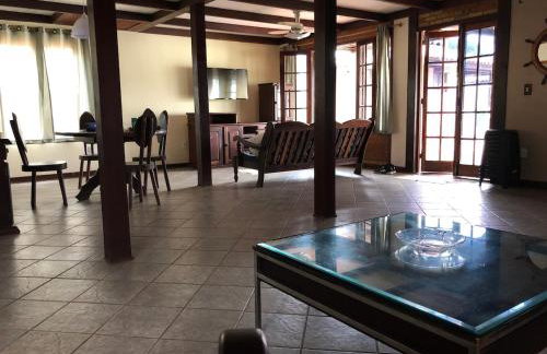 Casa com piscina e churrasqueira • Cabo Frio Ogiva - Foto 21