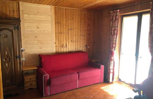 AMPIO MONOLOCALE IN CENTRO CHAMPOLUC - Foto 8