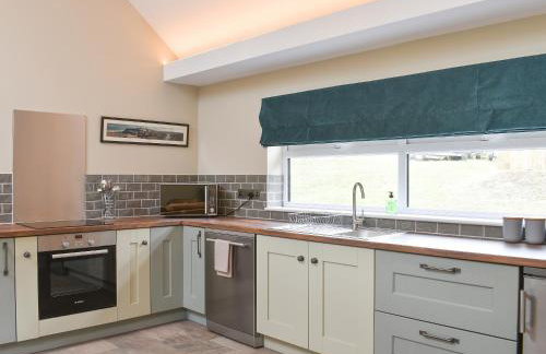 The Cottage At Stainsacre Hall - Photo 13