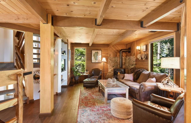 Snowshoe Cabin 3 Decks, BBQ & Hot Tub! - Foto 21