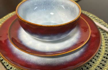 Stylish One Bedroom Apartment - Photo 17