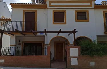 Vivienda Domínguez Sánchez - Photo 1
