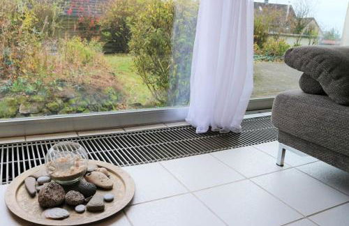 LIVING .... Bungalow mit großem Garten . - Foto 6