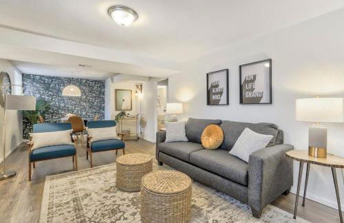 El Sereno Bungalow Pet-Friendly Ivywild Flat - Foto 6