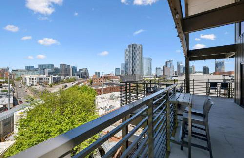 The Rhythm and Rooftop Penthouse Walk To Broadway with Pool and Amazing Views - Foto 54