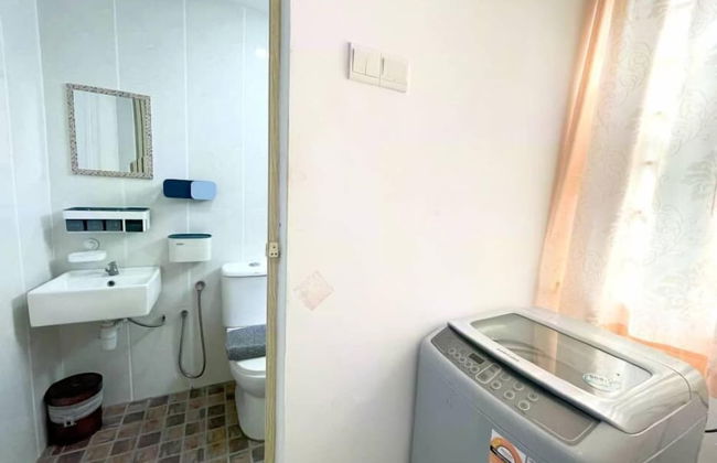 Simfoni Comfy 3BR Suite - Photo 24