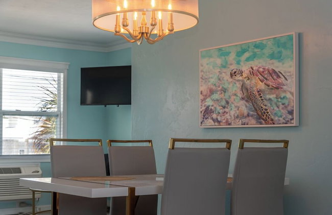 Flamingo Inn - Photo 26