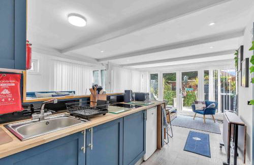 Garden Room With Parking By My Getaways - Foto 16