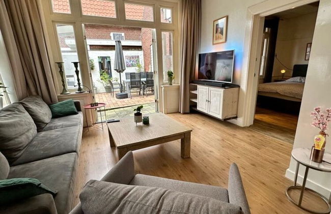 Apartment in the Fortified With Private Garden - Photo 17