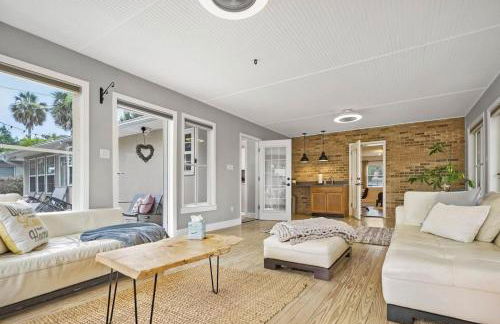 Onyx House King Size Beds Bikes Games Wine - Foto 19