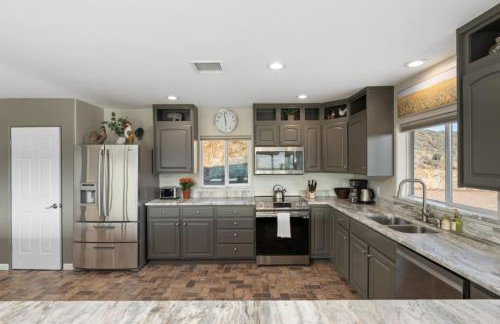 Dewey Mountain Getaway 3BR Home with Hot Tub, Gym and Sauna - Foto 19