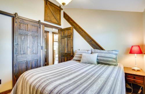 half Mi to Song Mtn Resort! All-Season Basecamp - Photo 19