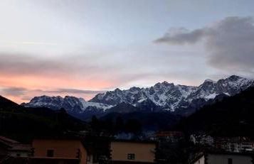 Frente a los Picos de Europa - Foto 10