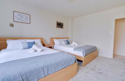 Stylish Apartment Close to National Landing - Photo 10