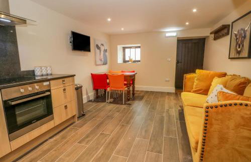 Swallows Return - Foto 7