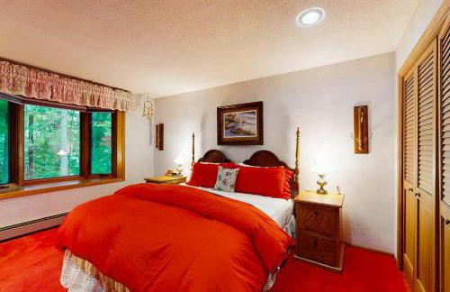 Lakefront Haven - Photo 14