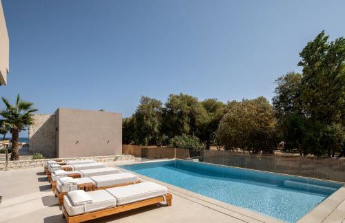 Amalthia Villa, Heated Pool & Walk to the Beach, By ThinkVilla - Photo 22