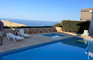 Vistas al mar en primera linea - Photo 2