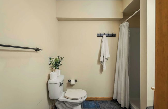 Hickory Haven by Avantstay Hot Tub, Game Room, Theater, Deck - Foto 18