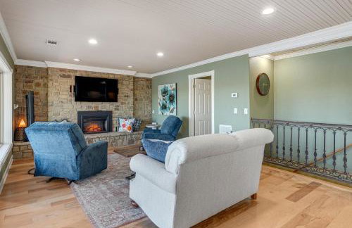 Lake Dardanelle Home with Dock! Fish On-Site - Foto 6